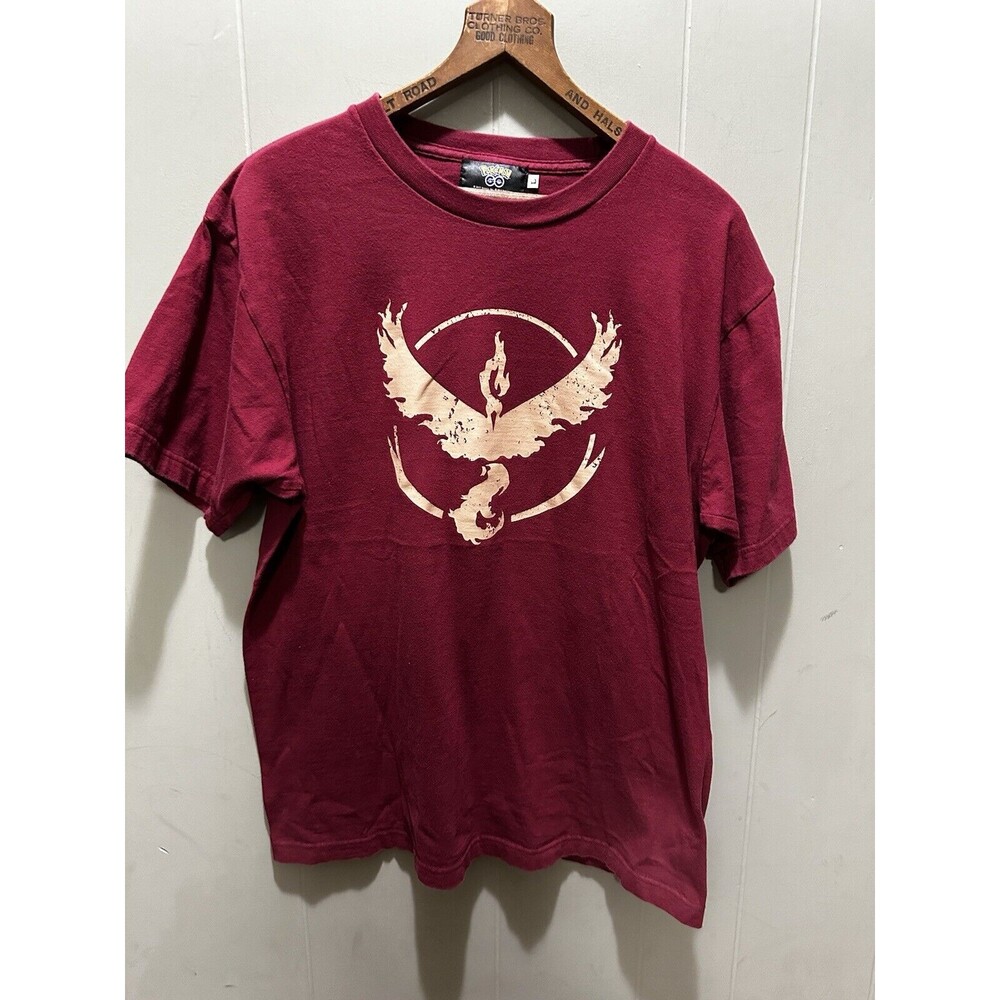 Pokemon "Team Valor Pokeball Pokemon Go" Young Kids T-Shirt Size Large